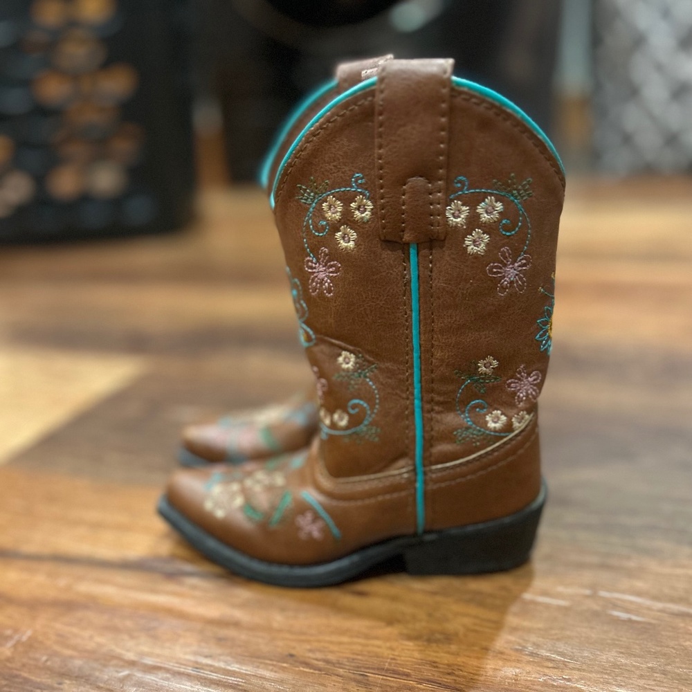 SHYANNE GIRLS' FLORAL EMBROIDERY WESTERN BOOTS - SNIP TOE